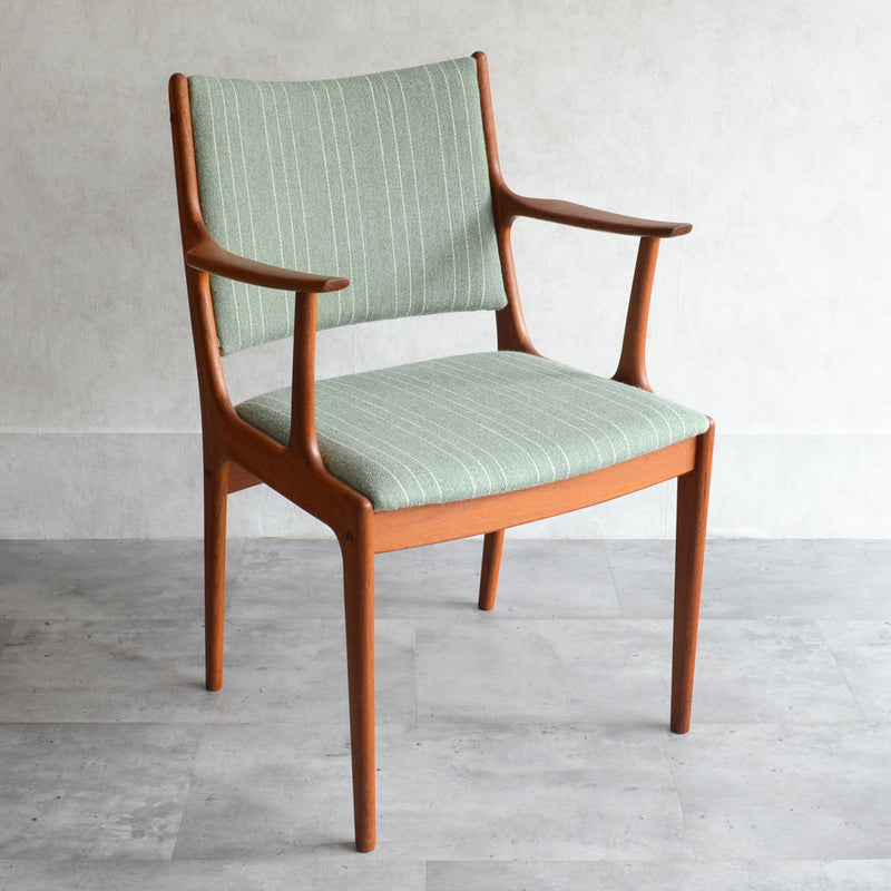 Johannes Andersen（ヨハネス・アンダーセン）ヴィンテージ アームチェア