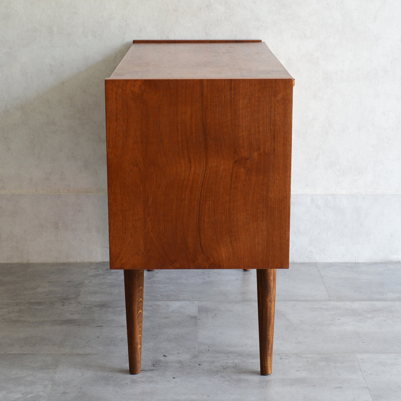 デンマーク ヴィンテージ　チークキャビネット02（ウッドオイル仕上）