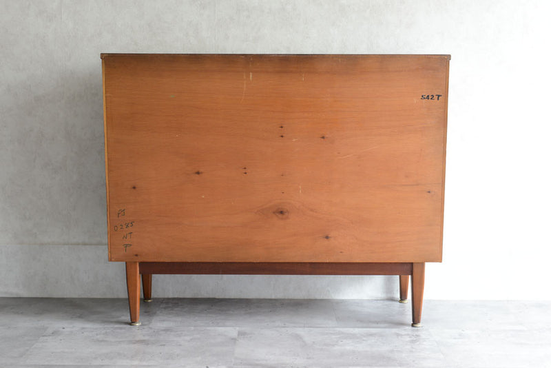 Jentique ジェンティーク　 ナロー　カップボード①