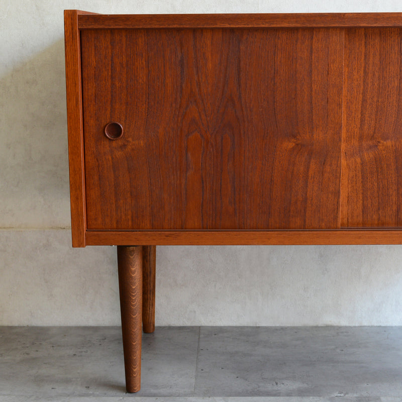 デンマーク ヴィンテージ　チークキャビネット02（ウッドオイル仕上）