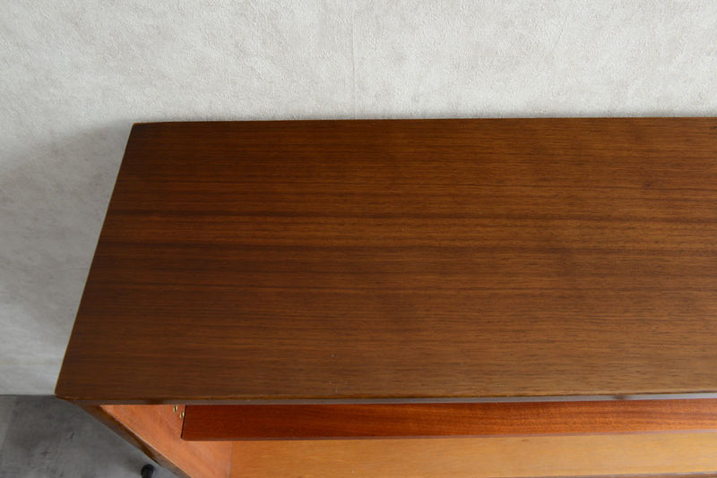 Jentique ジェンティーク　 ナロー　カップボード①