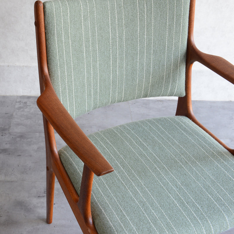 Johannes Andersen（ヨハネス・アンダーセン）ヴィンテージ アームチェア