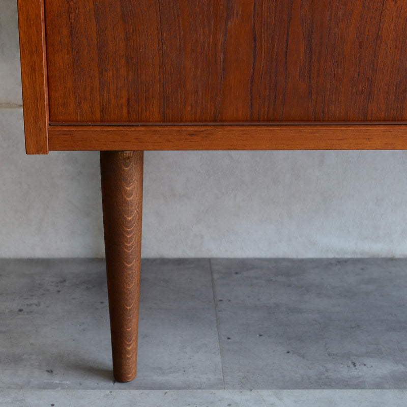 デンマーク ヴィンテージ　チークキャビネット02（ウッドオイル仕上）