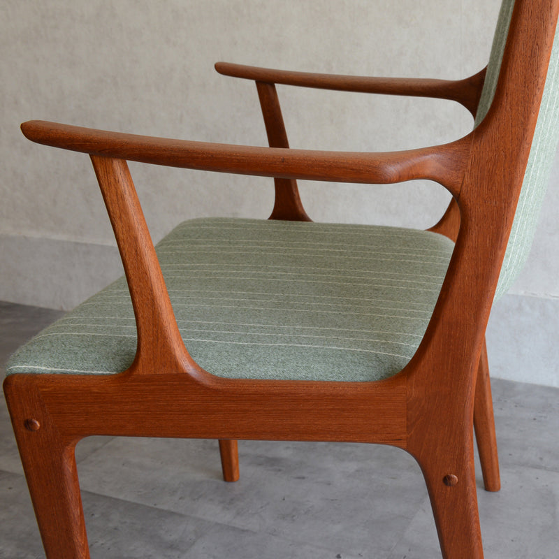 Johannes Andersen（ヨハネス・アンダーセン）ヴィンテージ アームチェア