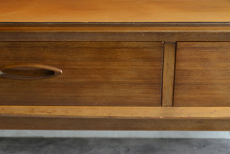 Jentique ジェンティーク　 ナロー　カップボード①