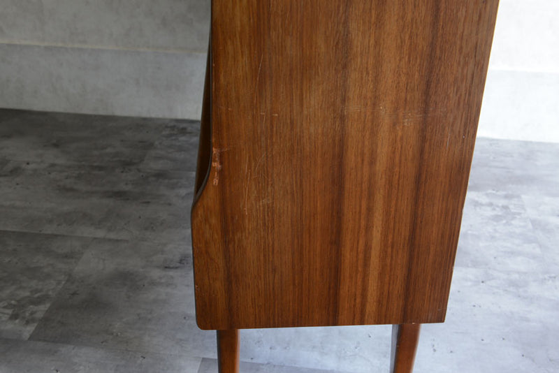 Jentique ジェンティーク　 ナロー　カップボード①