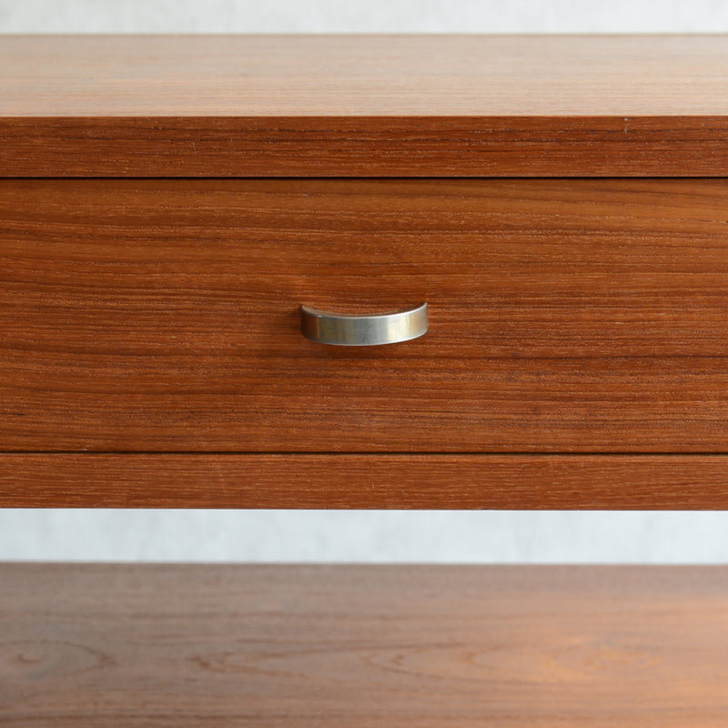 デンマーク ヴィンテージ スモールチェスト01（ウッドオイル仕上げ）