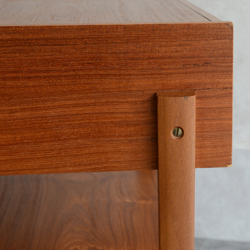 デンマーク ヴィンテージ スモールチェスト01（ウッドオイル仕上げ）