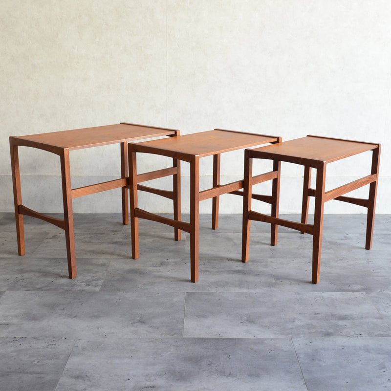 60S チーク ネストテーブル 01