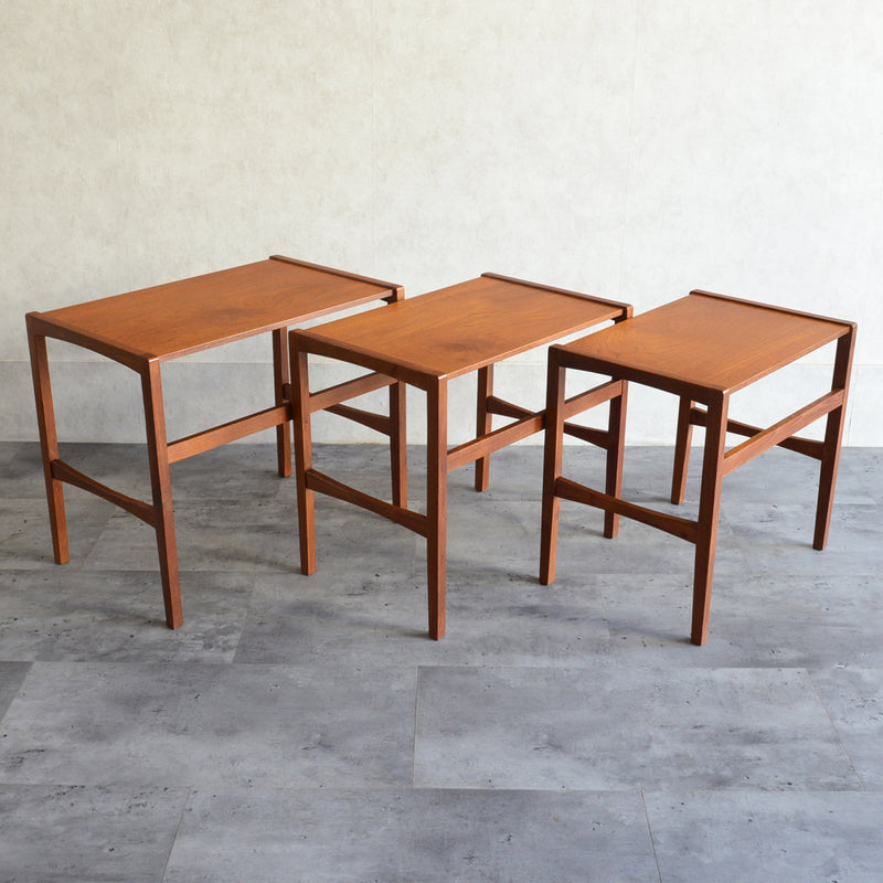 60S チーク ネストテーブル 01