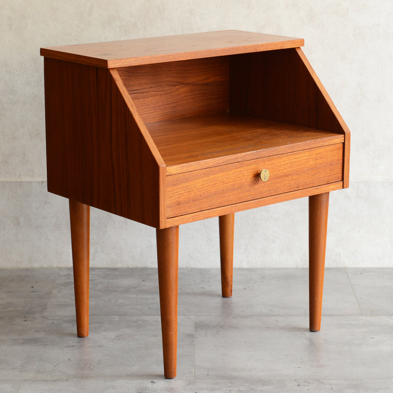 デンマーク ヴィンテージ スモールチェスト 02 オイル仕上げ サイドテーブル