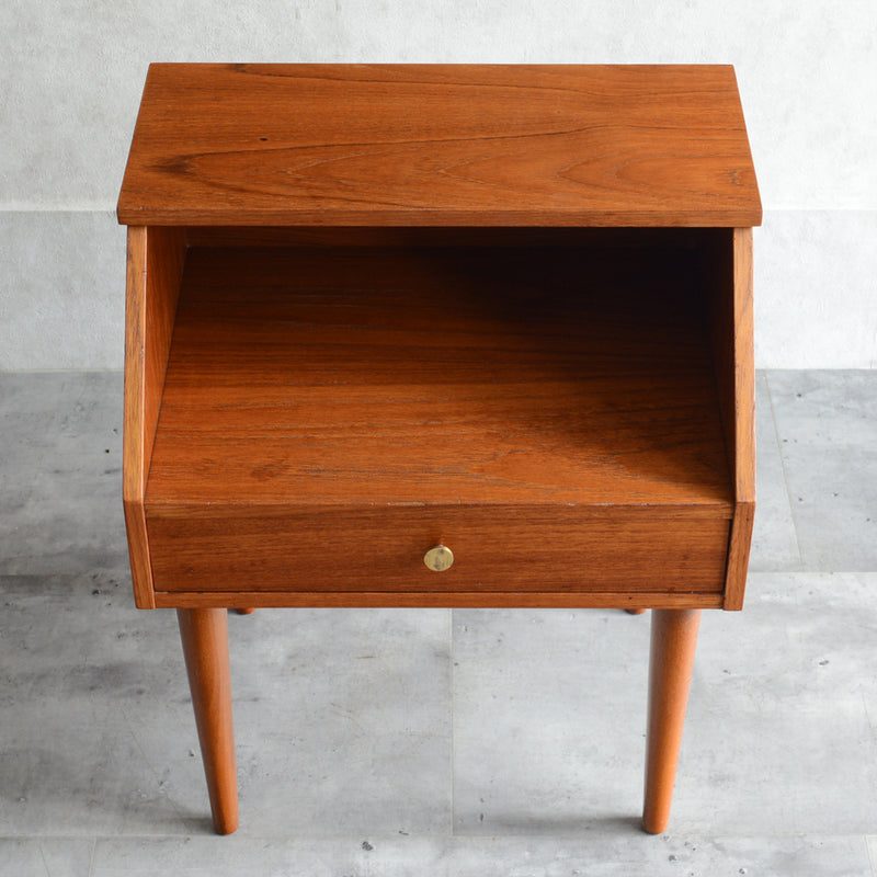 デンマーク ヴィンテージ スモールチェスト 02 オイル仕上げ サイドテーブル