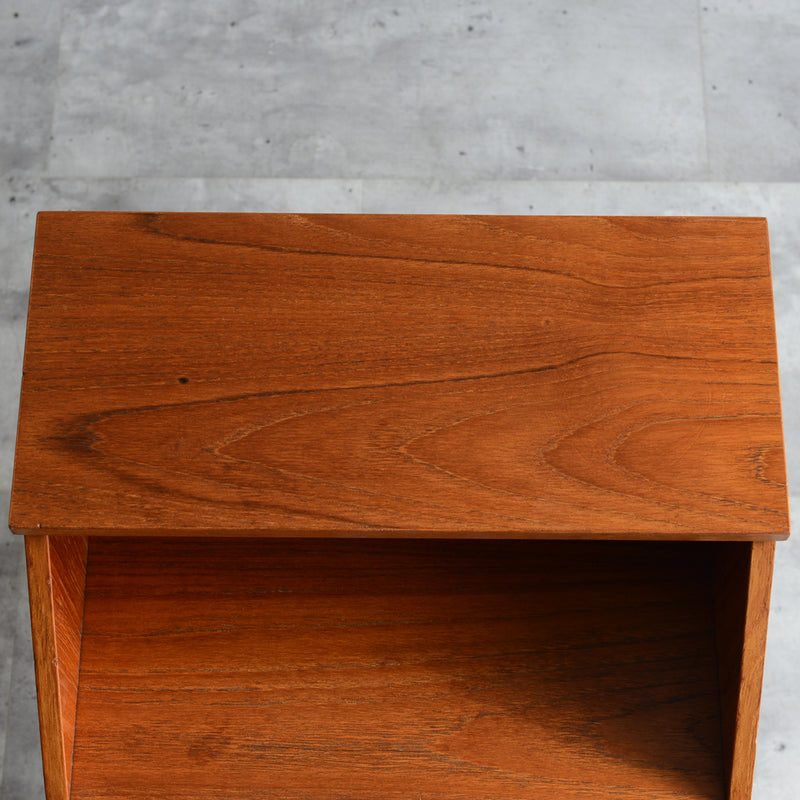 デンマーク ヴィンテージ スモールチェスト 02 オイル仕上げ サイドテーブル
