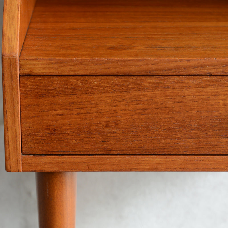 デンマーク ヴィンテージ スモールチェスト 02 オイル仕上げ サイドテーブル