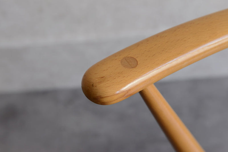 ERCOL　アーコール　アーム付ゴールドスミスチェア01