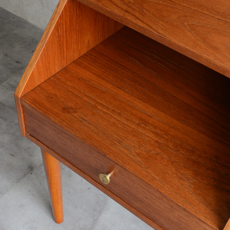 デンマーク ヴィンテージ スモールチェスト 02 オイル仕上げ サイドテーブル
