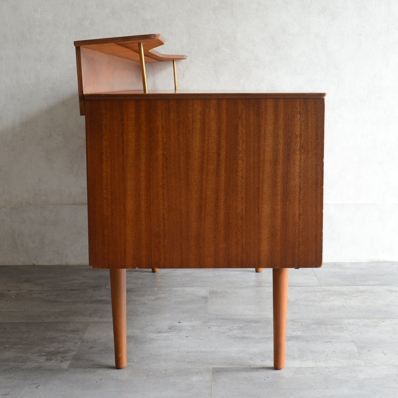 60sイギリスヴィンテージ　ショートサイドボード47(天板剝離再塗装済）