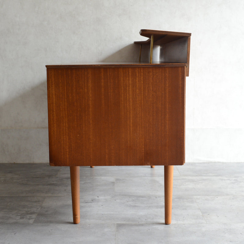 60sイギリスヴィンテージ　ショートサイドボード47(天板剝離再塗装済）