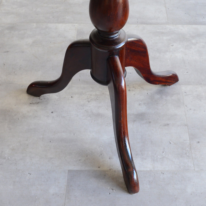 クラシックサイドテーブル　トリポッド15