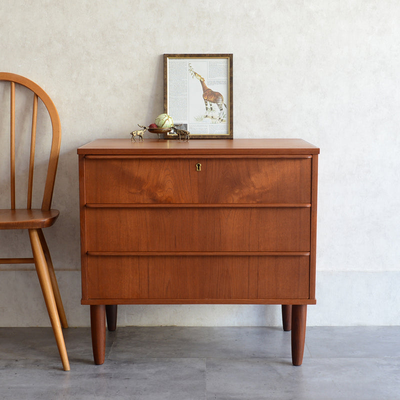 デンマークヴィンテージ　チーク3段チェスト　6-5