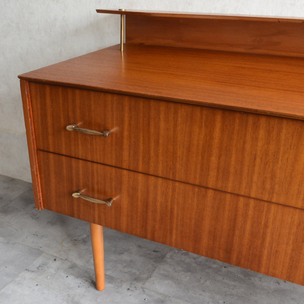 60sイギリスヴィンテージ　ショートサイドボード47(天板剝離再塗装済）