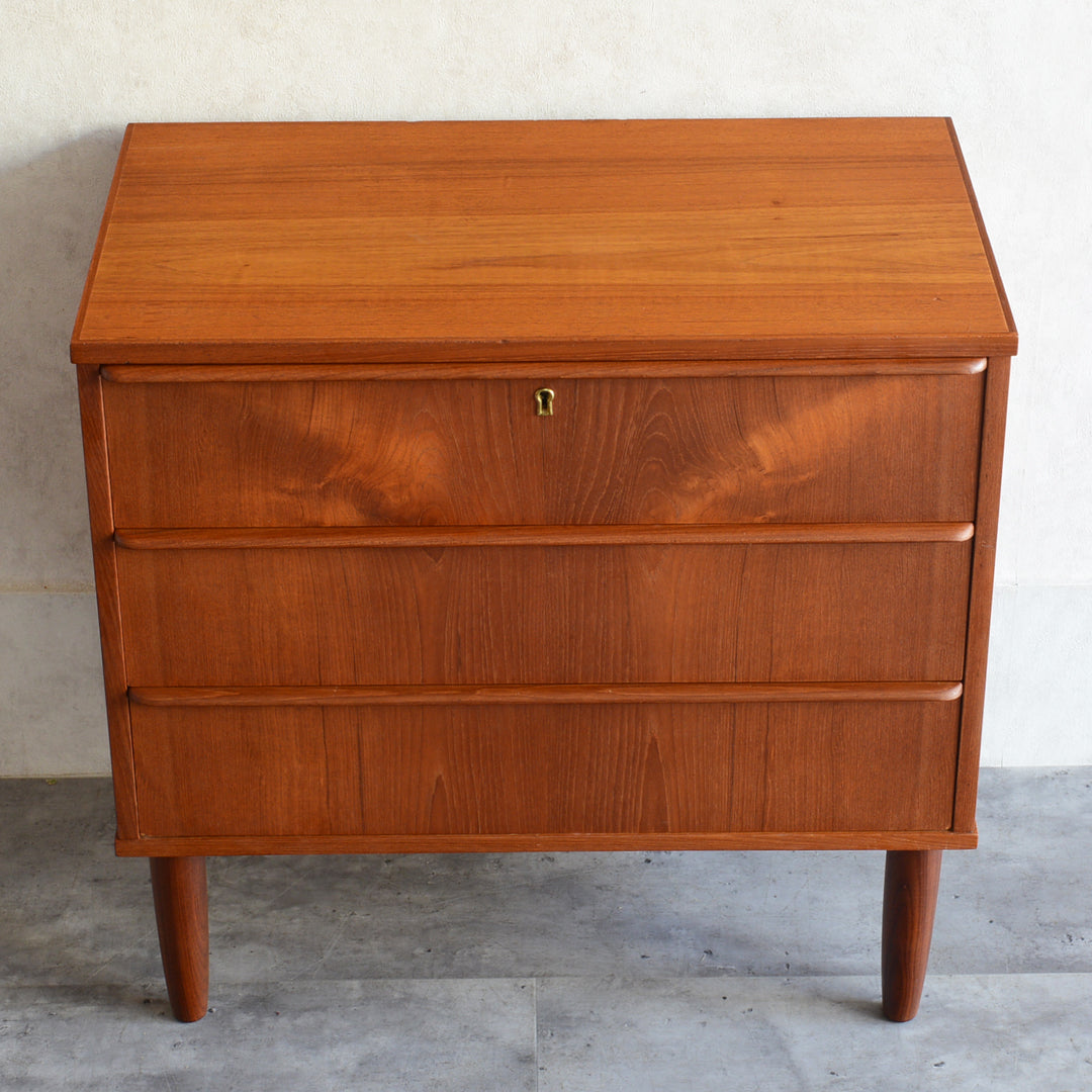 デンマークヴィンテージ　チーク3段チェスト　6-5