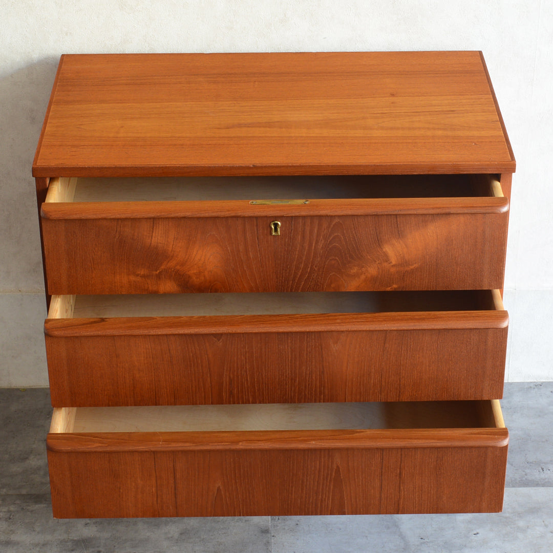 デンマークヴィンテージ　チーク3段チェスト　6-5