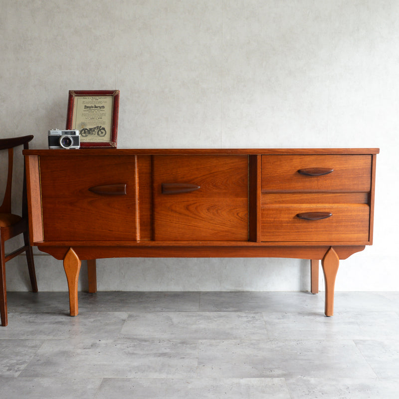 Jentique ジェンティーク サイドボード02(天板剝離再塗装済）