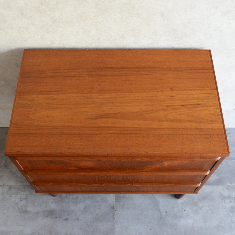 デンマークヴィンテージ　チーク3段チェスト　6-5