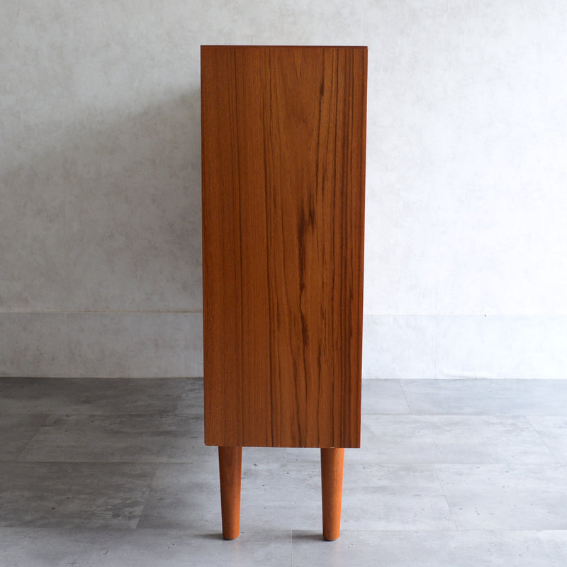 デンマーク ヴィンテージ　扉付きブックシェルフ（ウッドオイル仕上）