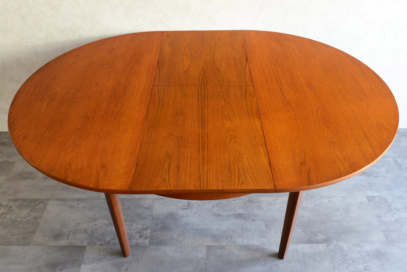 Nathan ネイサン　エクステンション ラウンド ダイニングテーブル05