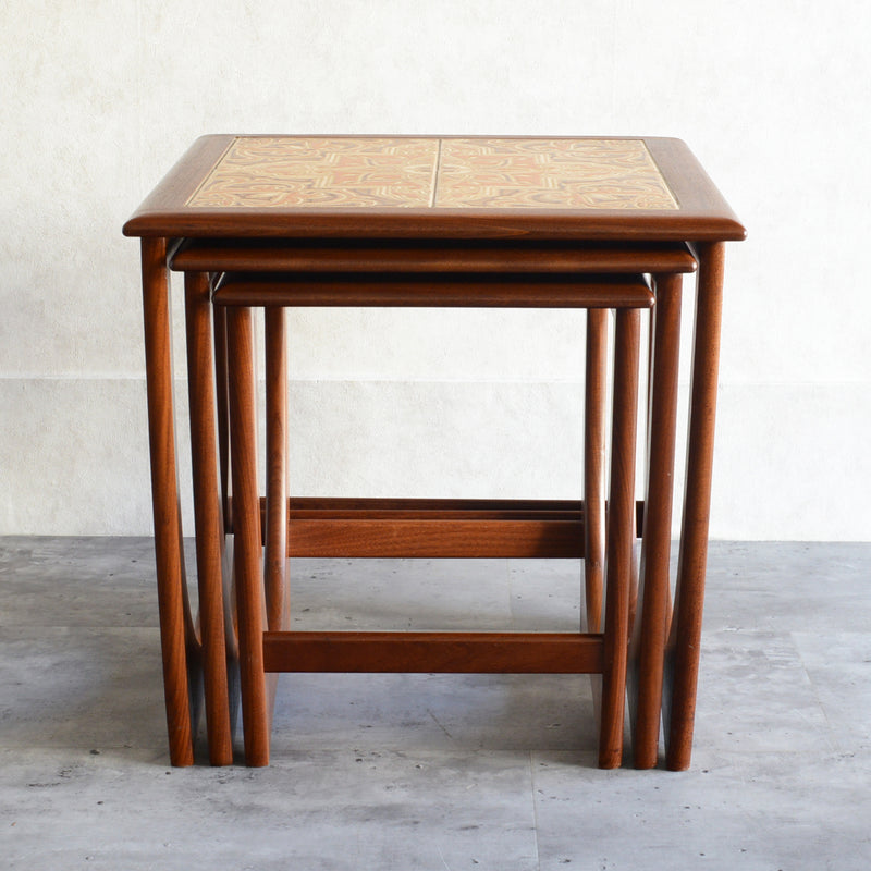 G-PLAN　ジープラン　タイルトップネストテーブル01