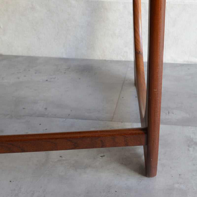 G-PLAN　ジープラン　タイルトップネストテーブル01