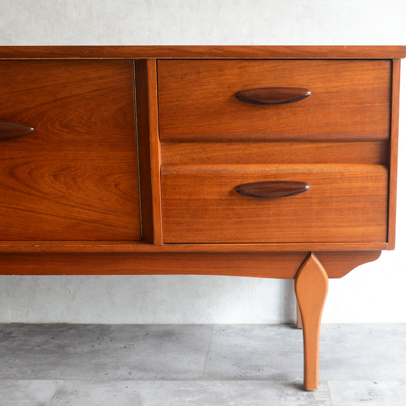 Jentique ジェンティーク サイドボード02(天板剝離再塗装済）