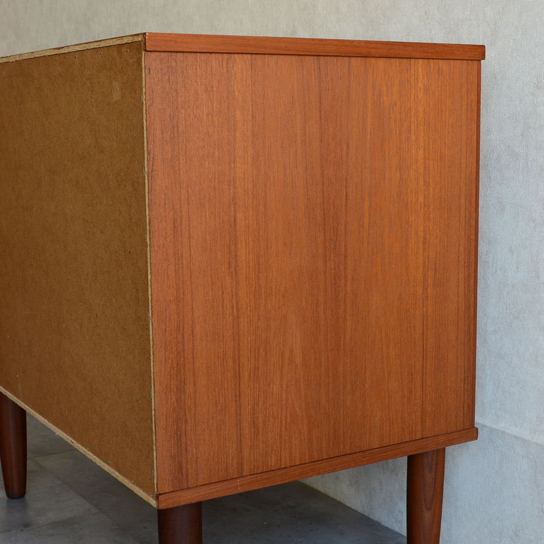 デンマークヴィンテージ　チーク3段チェスト　6-5