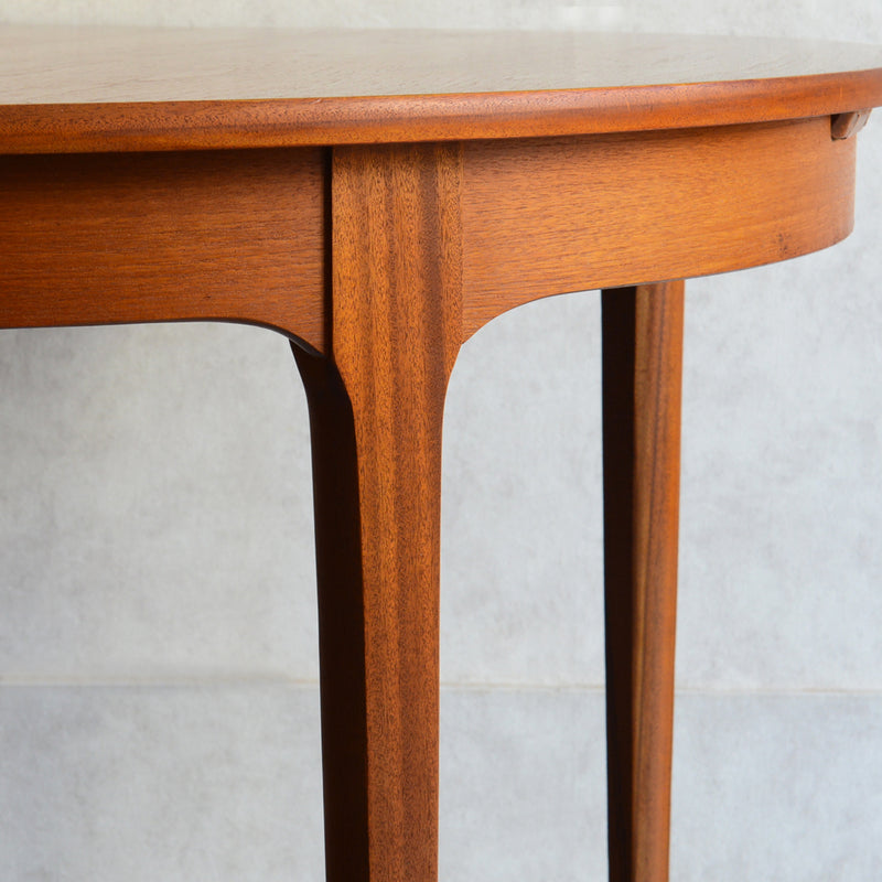 Nathan ネイサン　エクステンション ラウンド ダイニングテーブル05