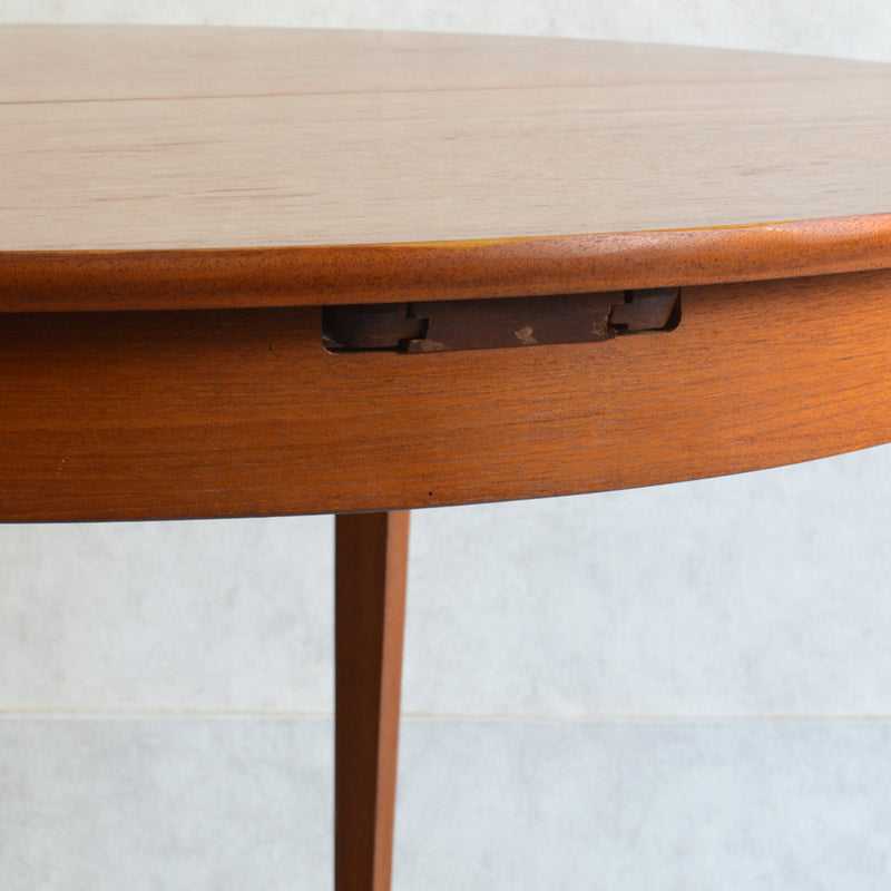 Nathan ネイサン　エクステンション ラウンド ダイニングテーブル05