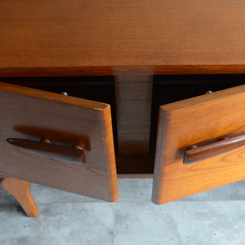 Jentique ジェンティーク サイドボード02(天板剝離再塗装済）