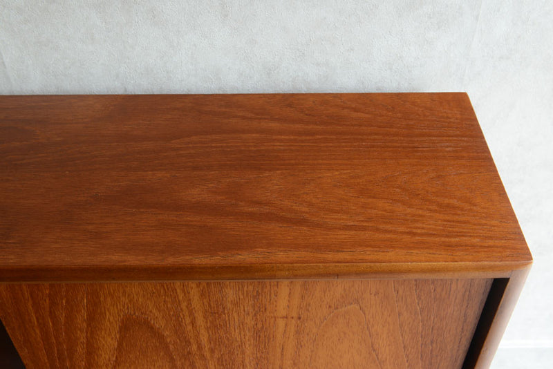 ガラス&チーク　ナローキャビネット005