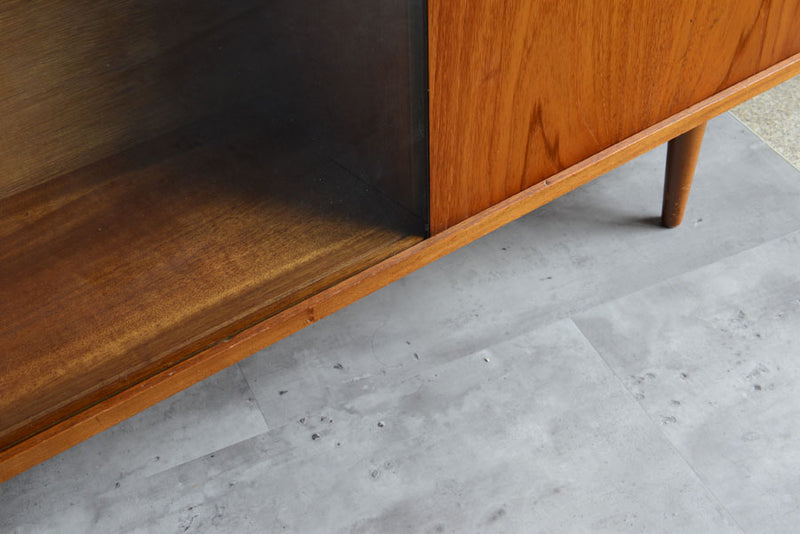 ガラス&チーク　ナローキャビネット005