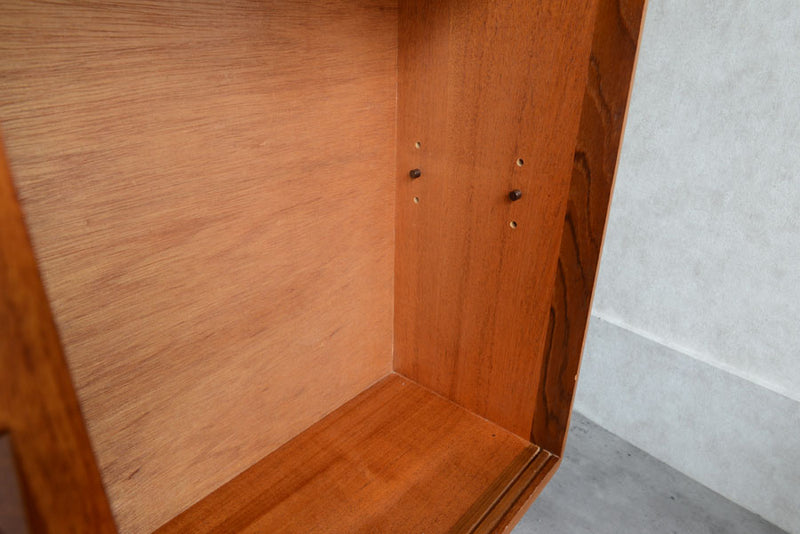 ガラス&チーク　ナローキャビネット005