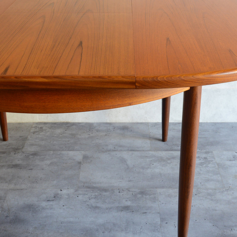 G-PLAN ジープラン　エクステンション ラウンドテーブル73 （天板剥離再塗装済）