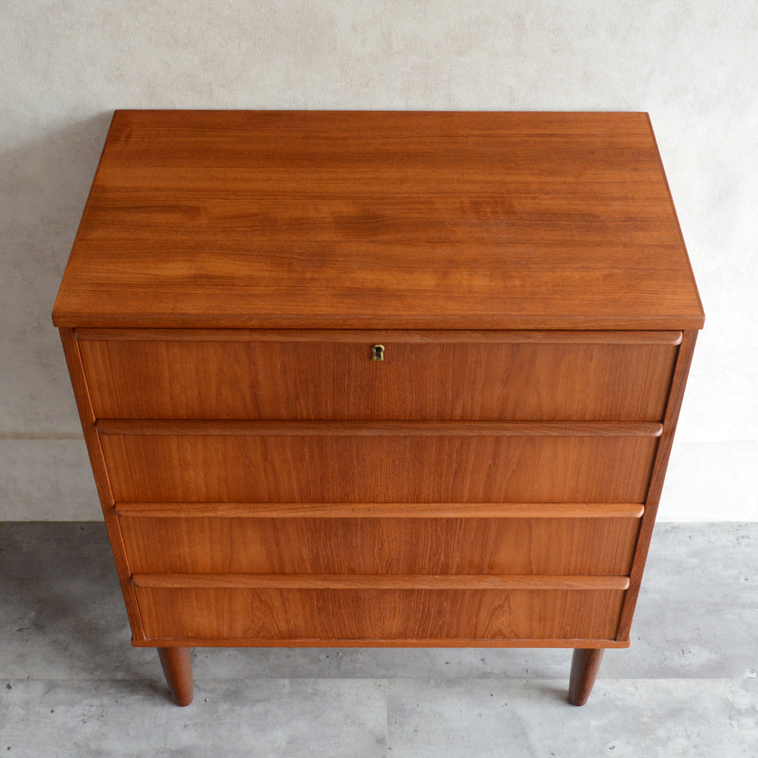 デンマークヴィンテージ  チークチェスト6-3(4段）鍵付 (ウッドオイル仕上）