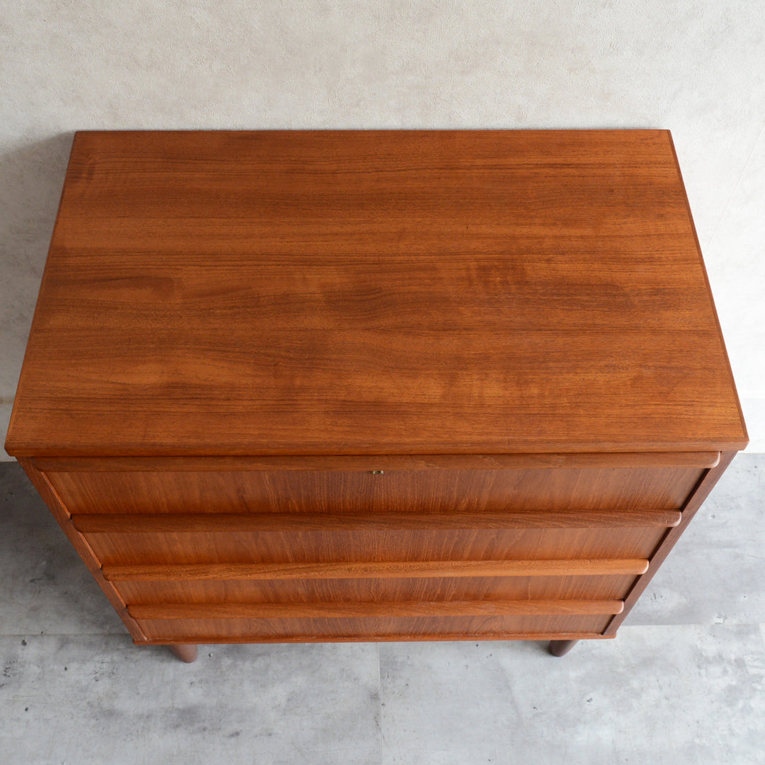 デンマークヴィンテージ  チークチェスト6-3(4段）鍵付 (ウッドオイル仕上）