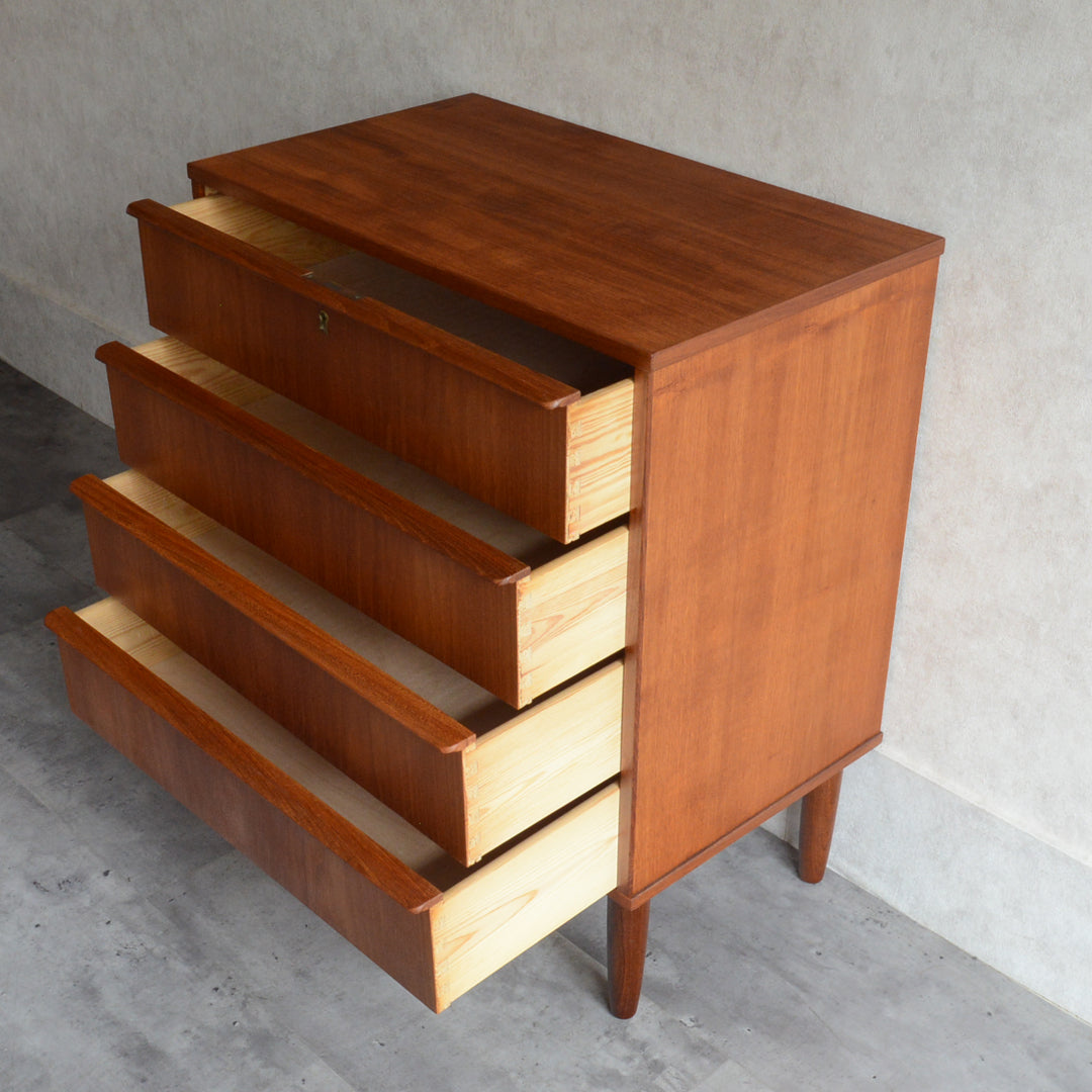 デンマークヴィンテージ  チークチェスト6-3(4段）鍵付 (ウッドオイル仕上）