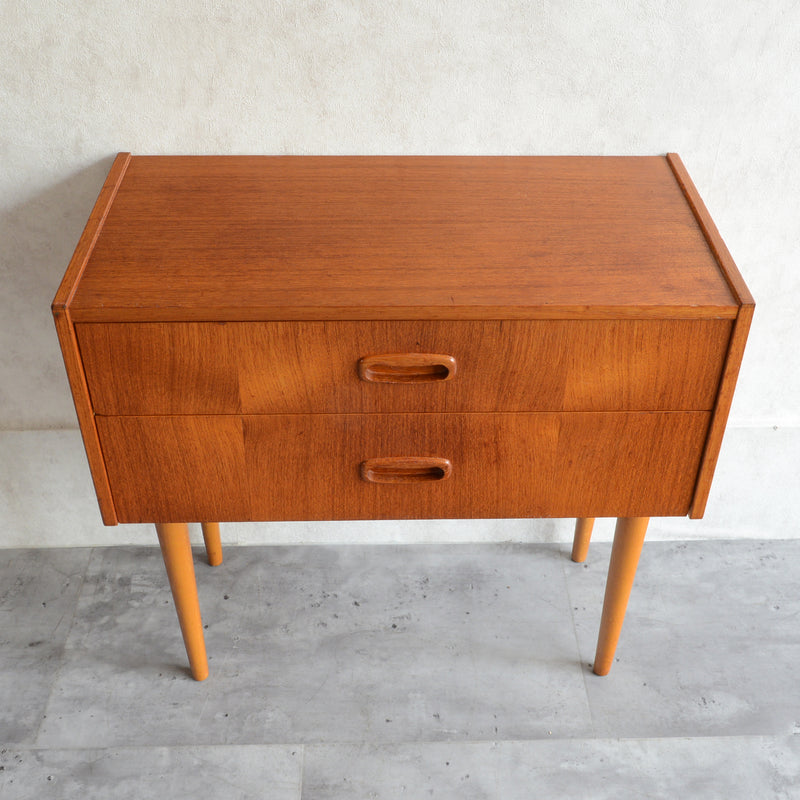 スウェーデンヴィンテージ　2段チェスト4-07