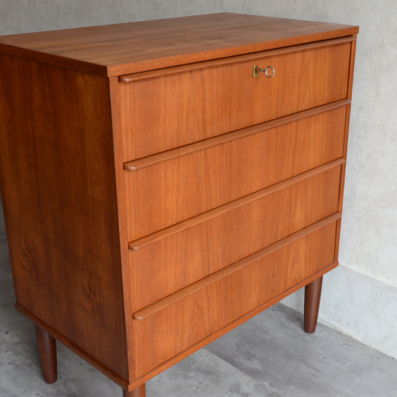 デンマークヴィンテージ  チークチェスト6-3(4段）鍵付 (ウッドオイル仕上）