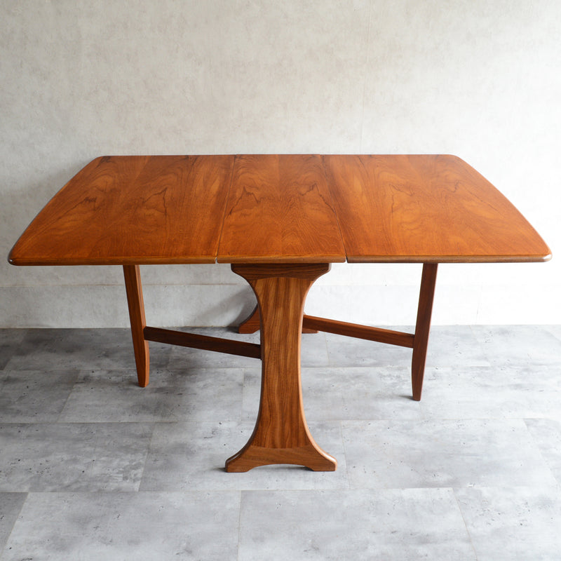 G-PLANジープラン　ゲートレッグ　エクステンションダイニングテーブル04