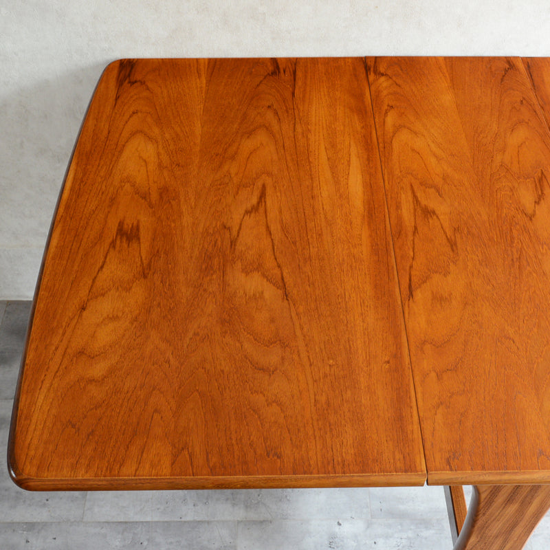 G-PLANジープラン　ゲートレッグ　エクステンションダイニングテーブル04