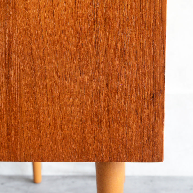 スウェーデンヴィンテージ　2段チェスト4-07